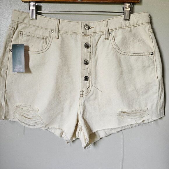 NWT WILD FABLE CREAM HIGHEST RISE CUTOFF SHORTS RAW HEM SIZE 12 / 31 - Picture 1 of 15